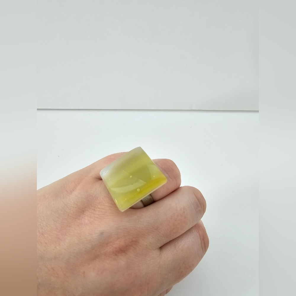 Vintage MCM Chartreuse Resin Statement Ring Bold Square Sugar Cube